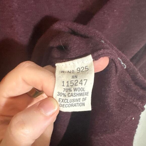 VTG Men's Size L Ruehl No.925 V-Neck Burgundy Red Sweater Wool & Cashmere Blend - Picture 4 of 6